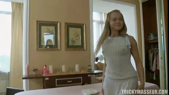 Tihe härra fucks paks must kutt.