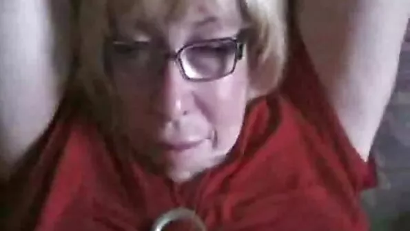 Mamzel limpsis kinnisilmi oma naise riista.