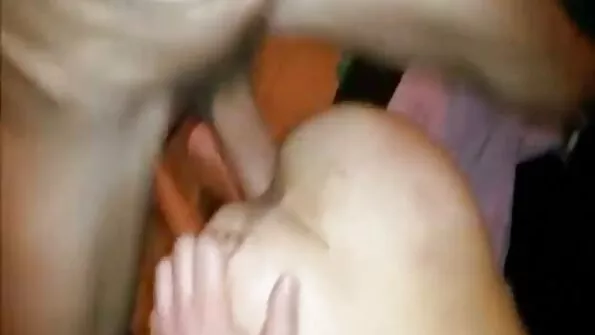 Erootilises riietuses emane sai soovitud orgasmi.