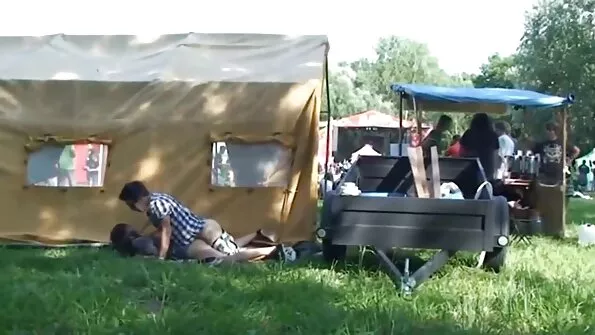 Luurasin sõprade seksi järgi ja filmisin seda telefoniga.