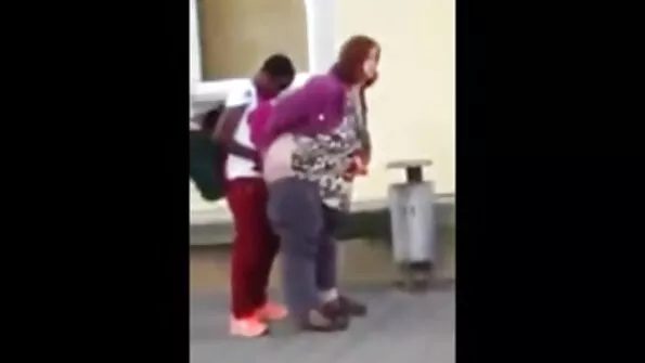 Võõra macho õpilasega, kes pargis raha pärast keppis.