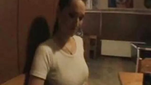 Mustajuukseline tibu võttis musta suhu.